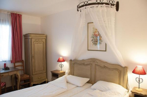  Brit Hotel Confort La Ferme du Pape  Эгишейм